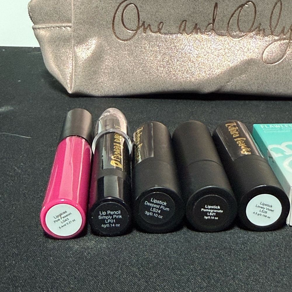 Revlon Candid Glow, Models Own Pallete, Zuliani Lipstick Collection and FREE Bag - Picture 4 of 4